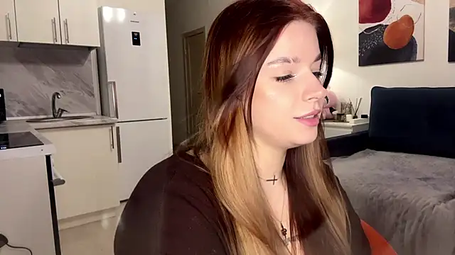 Snapshot of Babymoney_2007 chatting on 11-25-25, 08:42 Babymoney 2007 online show from 11-25-25, 08:42