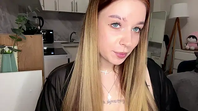 Snapshot of Babymoney_2007 chatting on 11-28-25, 09:50 Babymoney 2007 online show from 11-28-25, 09:50