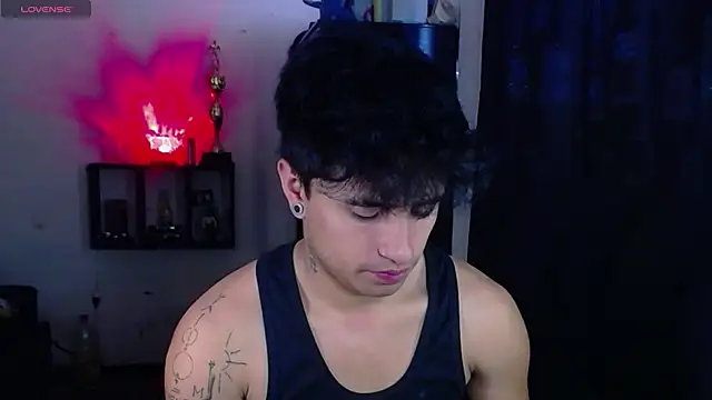 jhon mendoza  online show from 12-15-25, 02:32