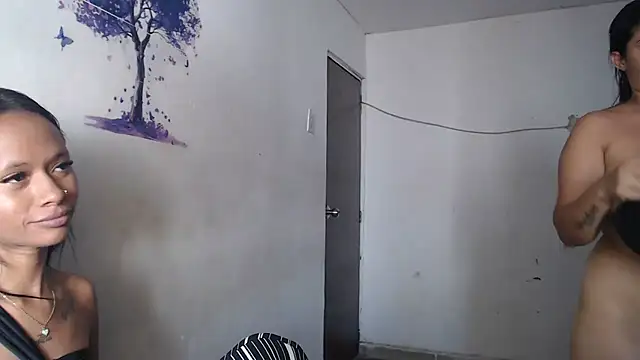 ricaslatinas1 online show from 02-25-26, 06:39