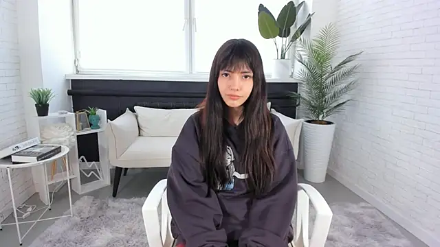 Snapshot of TiannaDejes chatting on 10-20-25, 07:42 TiannaDejes online show from 10-20-25, 07:42