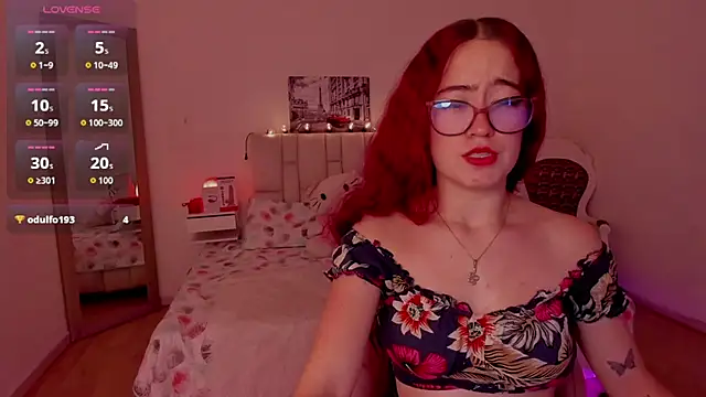 Snapshot of Amaraa_couper1 chatting on 02-08-26, 03:32 Amaraa couper1 online show from 02-08-26, 03:32