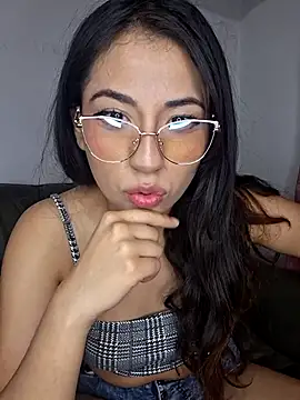 Snapshot of chloebrownn03 chatting on 11-16-25, 01:11 chloebrownn03 online show from 11-16-25, 01:11