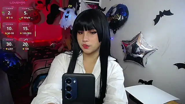 Snapshot of Ladyswap chatting on 10-20-25, 03:07 Ladyswap online show from 10-20-25, 03:07