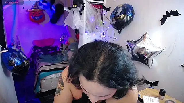 Snapshot of Ladyswap chatting on 10-21-25, 03:07 Ladyswap online show from 10-21-25, 03:07