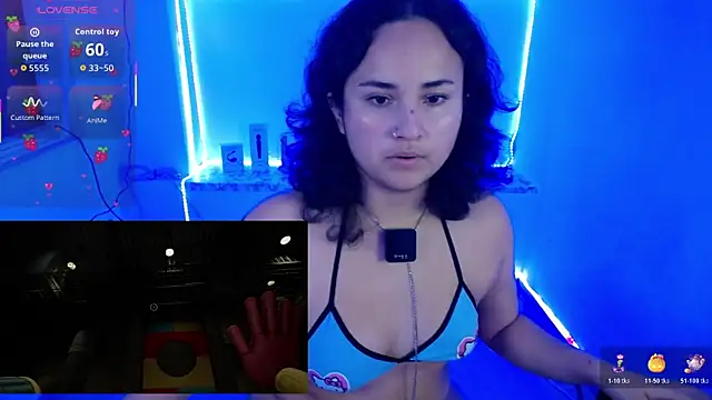 Snapshot of Ladyswap chatting on 11-28-25, 07:49 Ladyswap online show from 11-28-25, 07:49