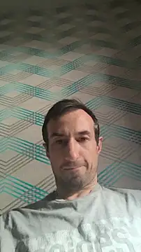 Snapshot of Andruu_ chatting on 10-23-25, 11:42 Andruu online show from 10-23-25, 11:42