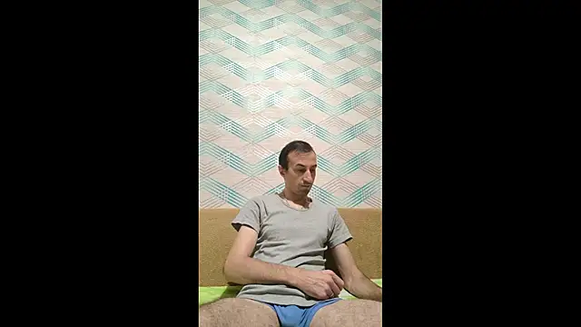 Snapshot of Andruu_ chatting on 10-27-25, 07:40 Andruu online show from 10-27-25, 07:40