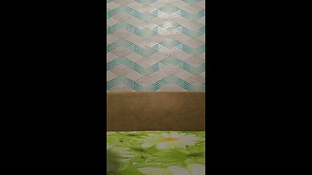 Snapshot of Andruu_ chatting on 11-03-25, 09:27 Andruu online show from 11-03-25, 09:27