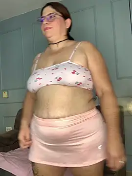 Orianabluee  online show from 11-14-25, 04:00