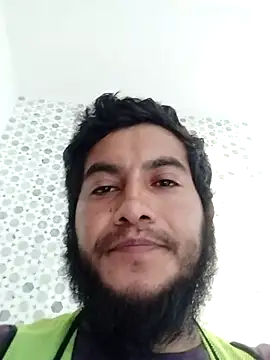 Snapshot of Travieso_21 chatting on 10-20-25, 07:36 Travieso 21 online show from 10-20-25, 07:36