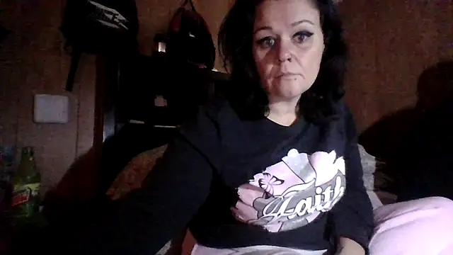 ravenlove1986 online show from 10-29-25, 08:32