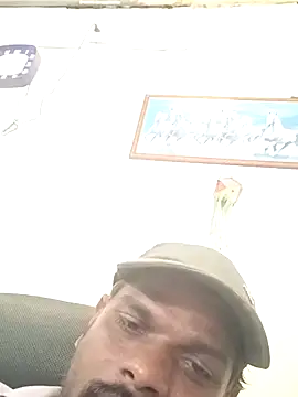 Snapshot of RNlov chatting on 10-18-25, 08:04 RNlov online show from 10-18-25, 08:04