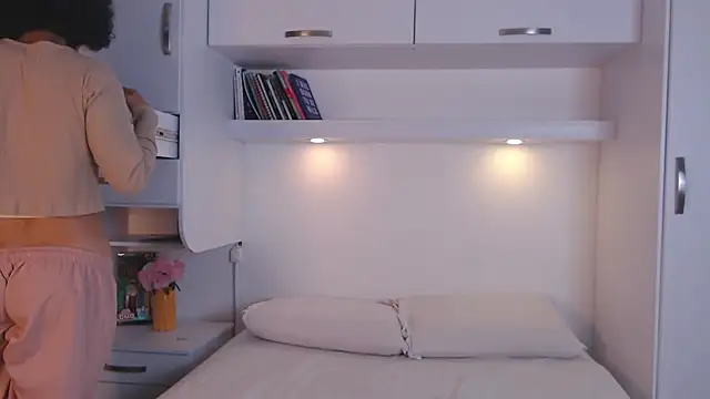 MartiRuis10 online show from 11-19-25, 11:27