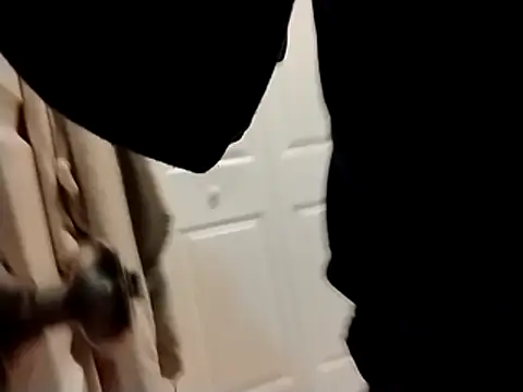 Snapshot of burby79 chatting on 12-04-25, 07:28 burby79 online show from 12-04-25, 07:28