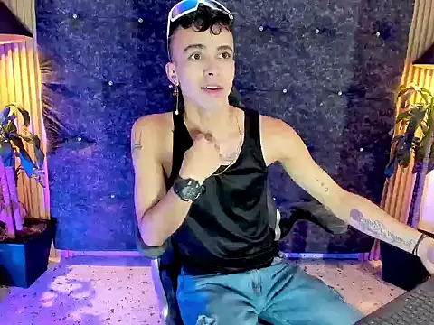 the fenix boy online show from 10-18-25, 09:04