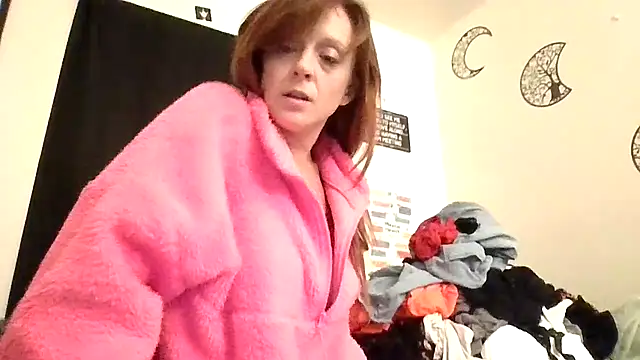 Snapshot of LoveLibz169 chatting on 11-02-25, 09:00 LoveLibz169 online show from 11-02-25, 09:00