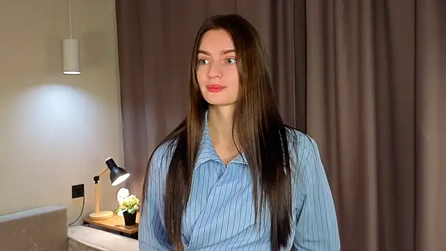 Snapshot of RosaMunoz_ chatting on 10-20-25, 05:41 RosaMunoz  online show from 10-20-25, 05:41