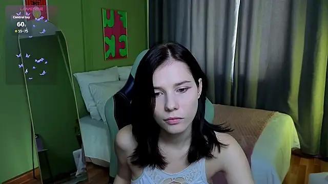 Snapshot of Mell_Hyees chatting on 10-22-25, 09:09 Mell Hyees online show from 10-22-25, 09:09