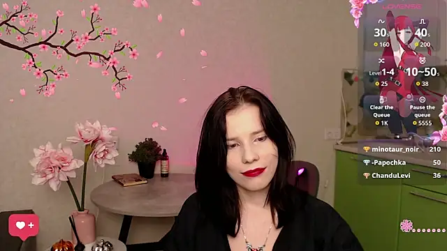 Snapshot of Mell_Hyees chatting on 11-14-25, 04:06 Mell Hyees online show from 11-14-25, 04:06