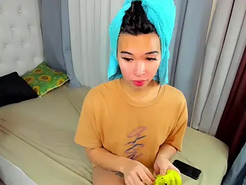 hardcocktwink online show from 11-19-25, 04:51