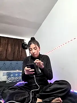 ShareeBax  online show from 10-25-25, 01:24