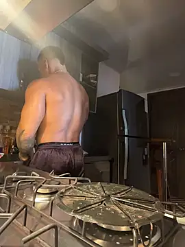 FreszX online show from 02-12-26, 04:13