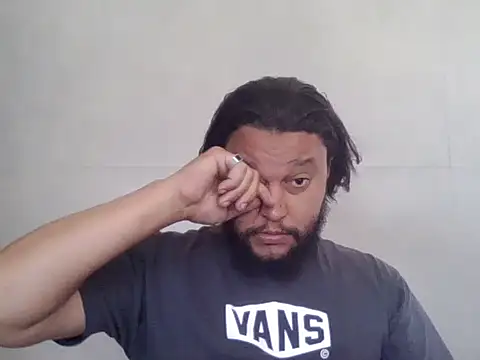 LoboCachorro online show from 10-29-25, 01:57