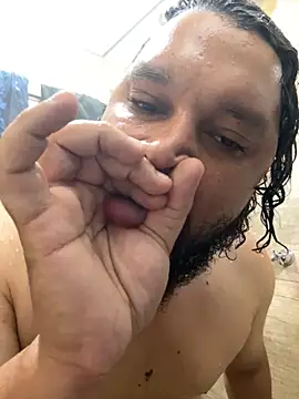 Snapshot of LoboCachorro chatting on 11-06-25, 12:39 LoboCachorro online show from 11-06-25, 12:39