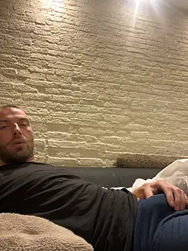 Snapshot of Rotteei1 chatting on 11-21-25, 07:01 Rotteei1 online show from 11-21-25, 07:01