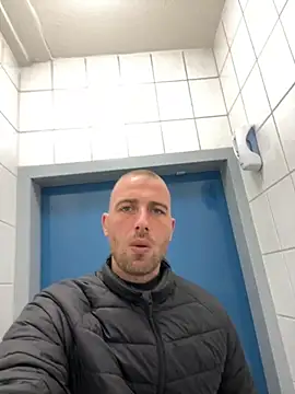 Snapshot of Rotteei1 chatting on 12-01-25, 09:36 Rotteei1 online show from 12-01-25, 09:36