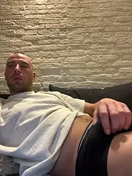 Rotteei1 online show from 04-05-26, 07:27