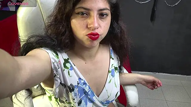Snapshot of Aishaahot chatting on 10-24-25, 12:45 Aishaahot online show from 10-24-25, 12:45