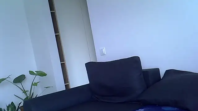 Aria Hunter online show from 10-23-25, 11:09