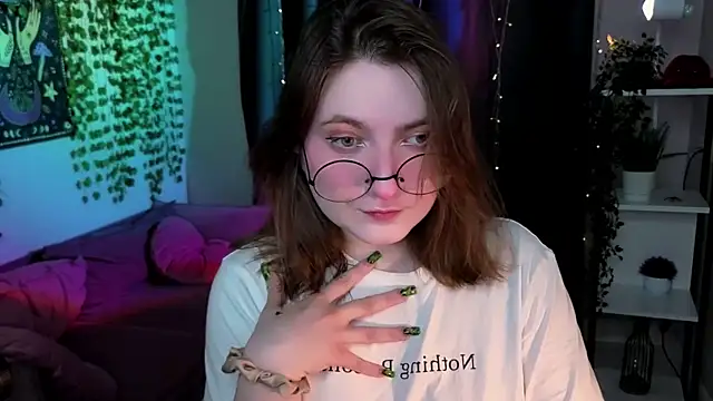 Snapshot of fairy_tara chatting on 05-28-26, 10:07 fairy tara online show from 05-28-26, 10:07