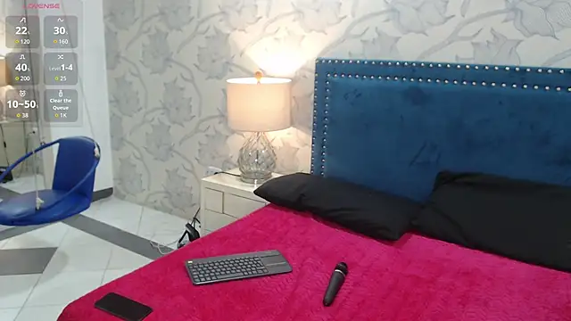 Rachellparker  online show from 12-04-25, 11:30