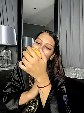 Sammy Sweet01 online show from 11-18-25, 11:47