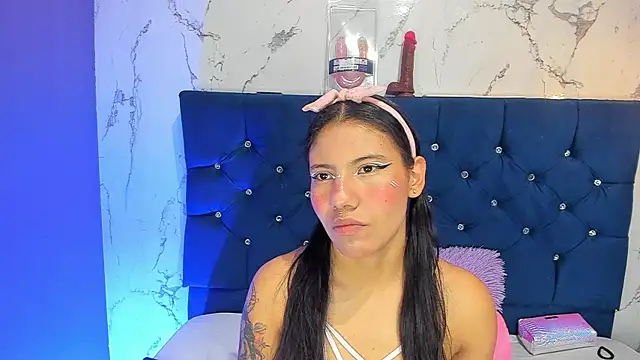 Dakotaa Johnson online show from 04-28-26, 11:32