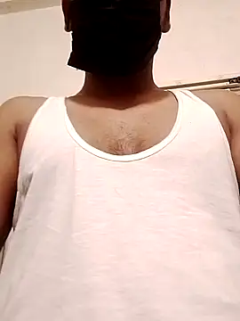 Snapshot of FemmeBoyKannada chatting on 10-19-25, 05:19 FemmeBoyKannada online show from 10-19-25, 05:19