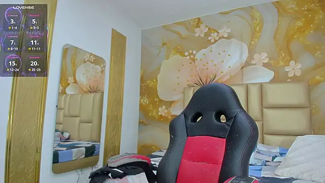 NahomiWalker  online show from 02-26-26, 08:41