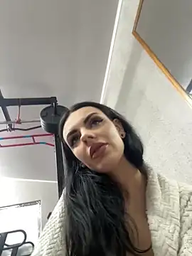 wwwdddccc1 online show from 04-04-26, 08:28