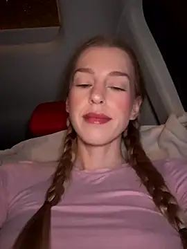 kira mia online show from 01-13-26, 04:23