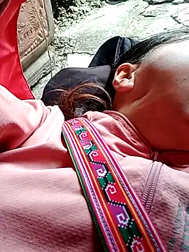 Snapshot of suka-bibi chatting on 12-14-25, 05:35 suka-bibi online show from 12-14-25, 05:35