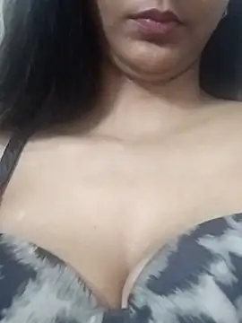 Aaliya BigBoobs 1 online show from 01-08-26, 08:49