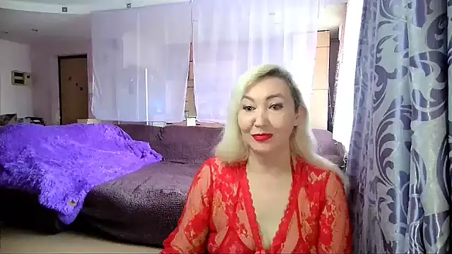 LadyKriss online show from 11-12-25, 07:20