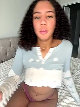 yourfavegirlnextdoor online show from 10-26-25, 02:45