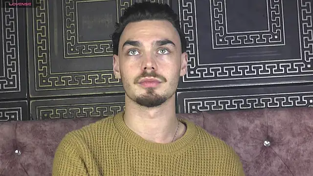 Snapshot of OceannHeart chatting on 11-23-25, 08:14 OceannHeart online show from 11-23-25, 08:14