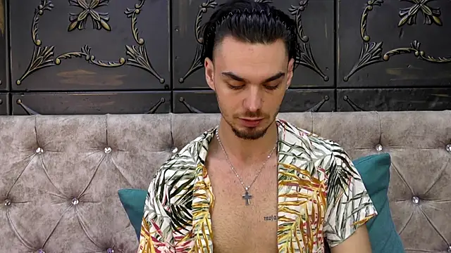 Snapshot of OceannHeart chatting on 11-30-25, 10:36 OceannHeart online show from 11-30-25, 10:36