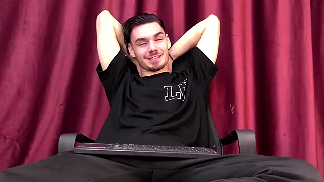 Snapshot of OceannHeart chatting on 01-17-26, 07:39 OceannHeart online show from 01-17-26, 07:39