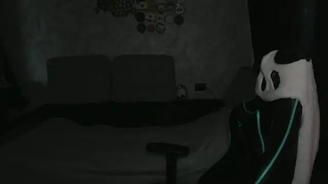 Pohyi  online show from 03-10-26, 04:17